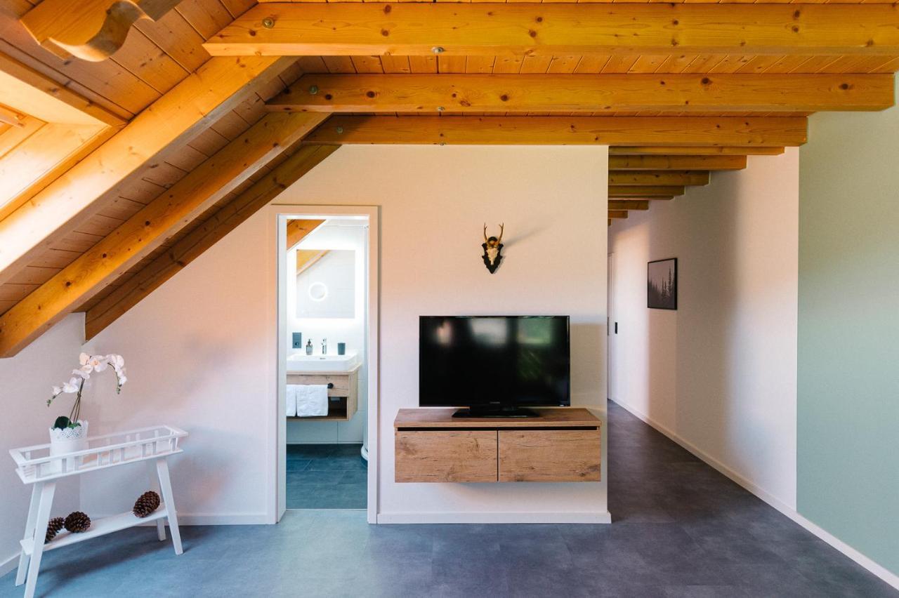 Moderne 2 Zi.-Fewo Blackforestart Naehe Freiburg Simonswald Dış mekan fotoğraf